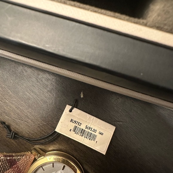 Burberry Watch - Picture 5 of 6
